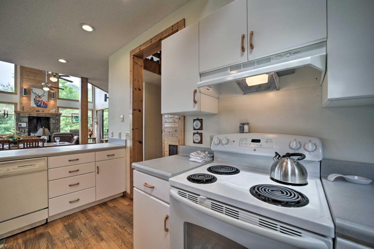 Vibrant Bryson City Home With Mtn Views And Deck! מראה חיצוני תמונה
