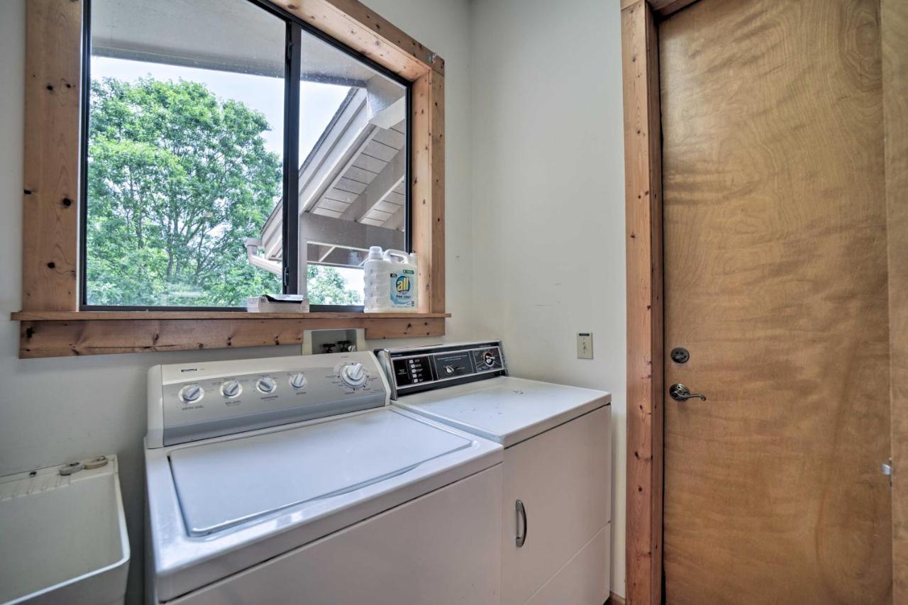 Vibrant Bryson City Home With Mtn Views And Deck! מראה חיצוני תמונה